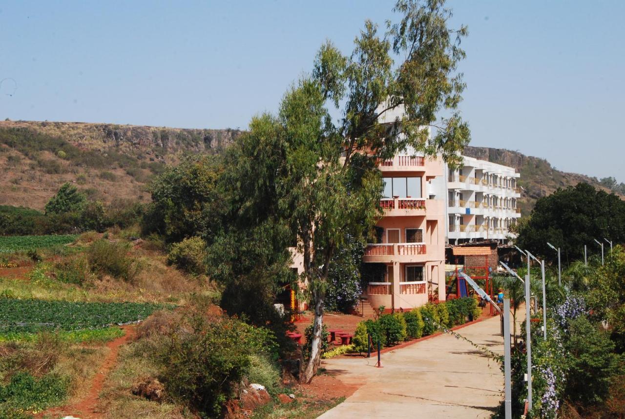 Quinte Hills Residency Villa Panchgani Exteriör bild