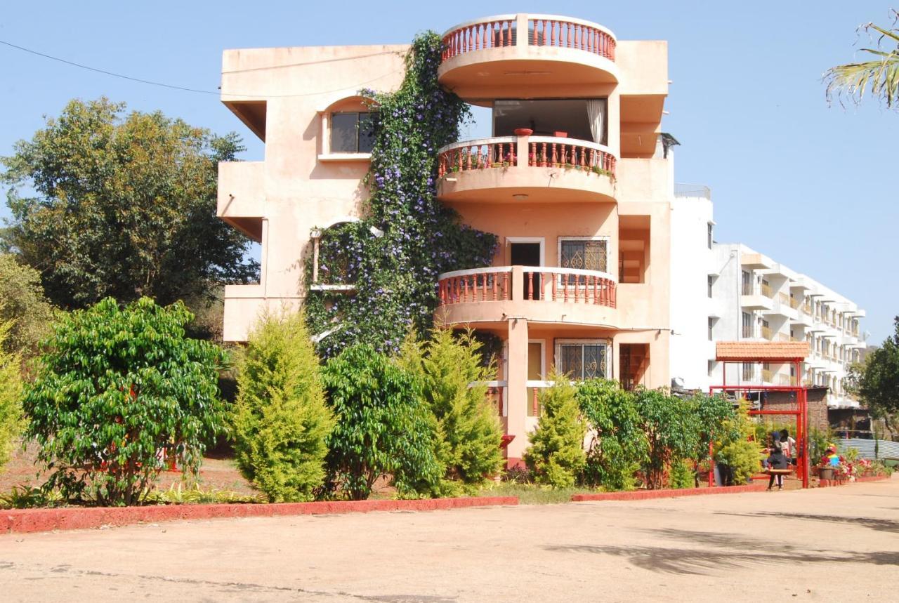 Quinte Hills Residency Villa Panchgani Exteriör bild