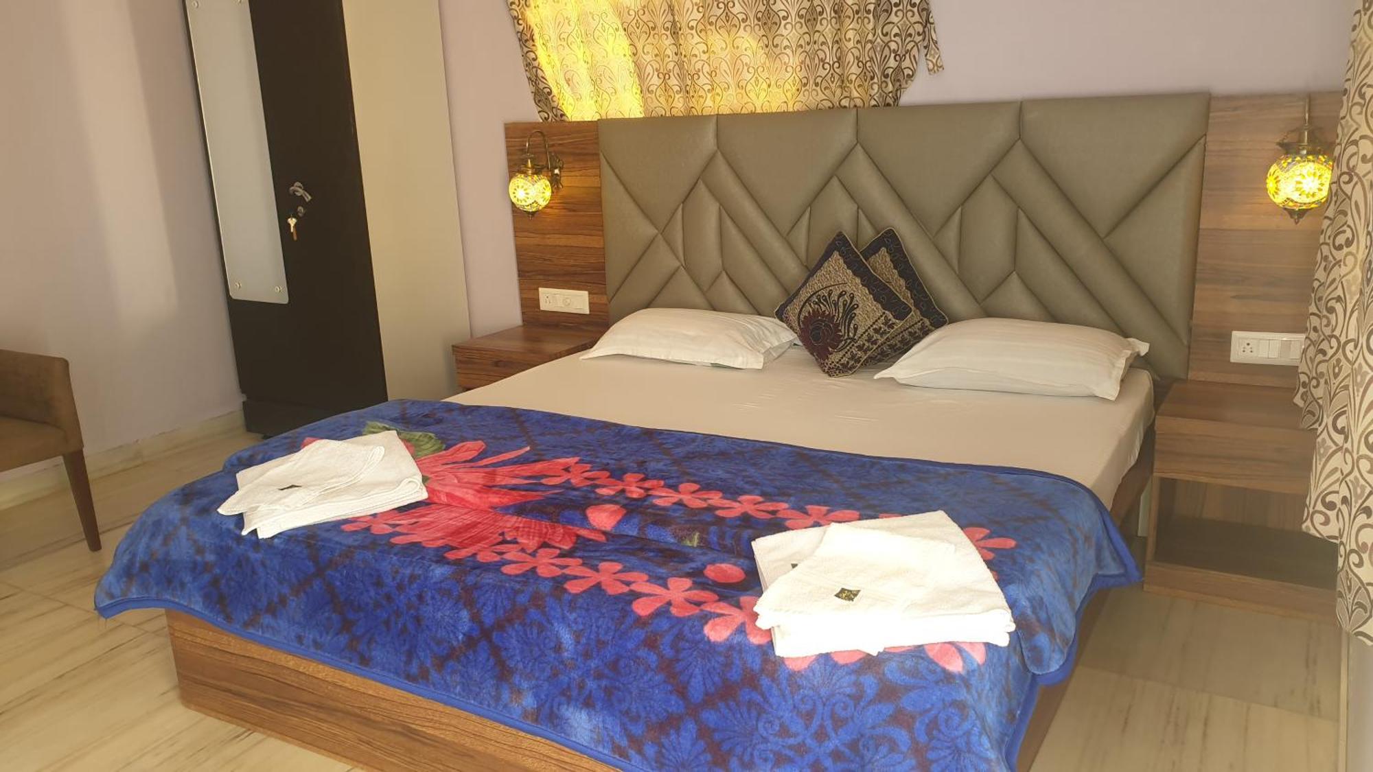 Quinte Hills Residency Villa Panchgani Exteriör bild