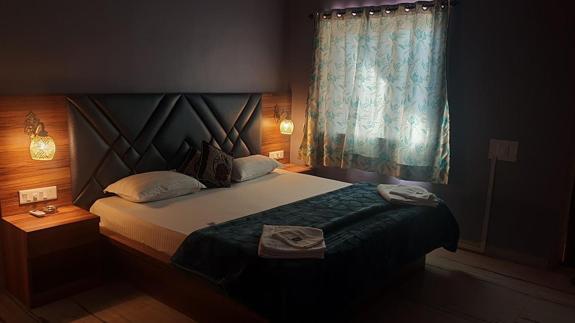 Quinte Hills Residency Villa Panchgani Exteriör bild