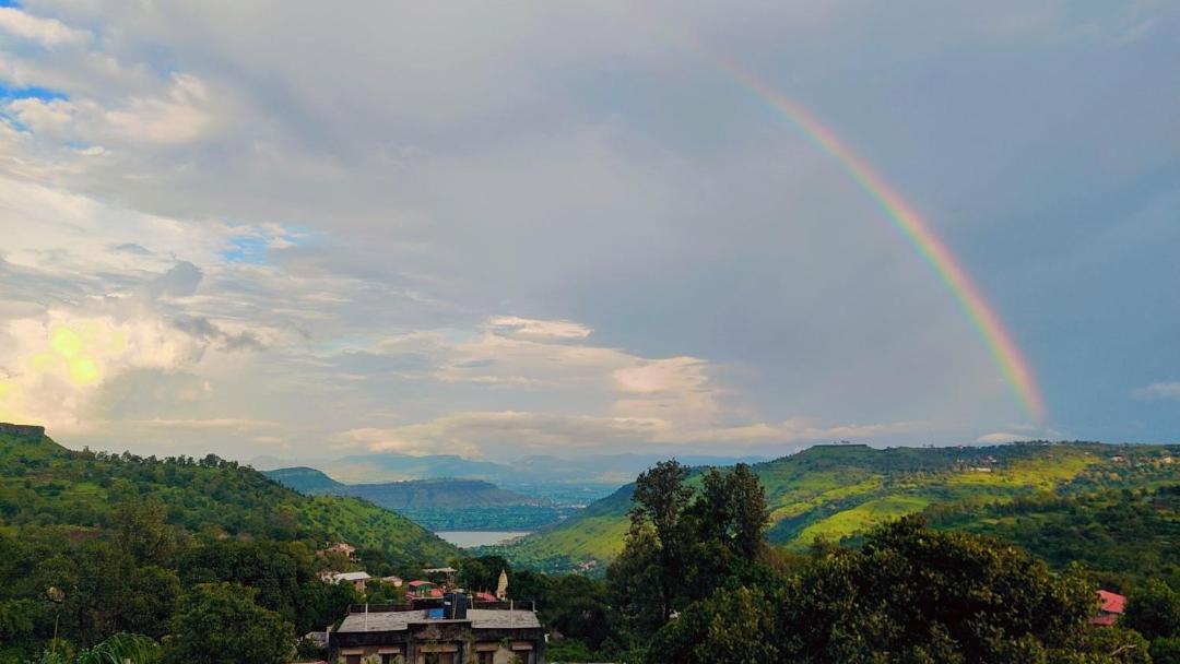 Quinte Hills Residency Villa Panchgani Exteriör bild