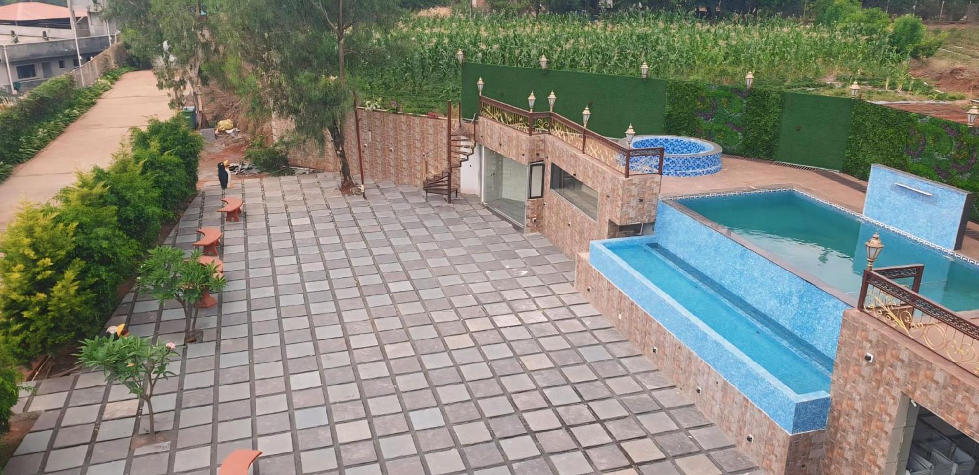 Quinte Hills Residency Villa Panchgani Exteriör bild