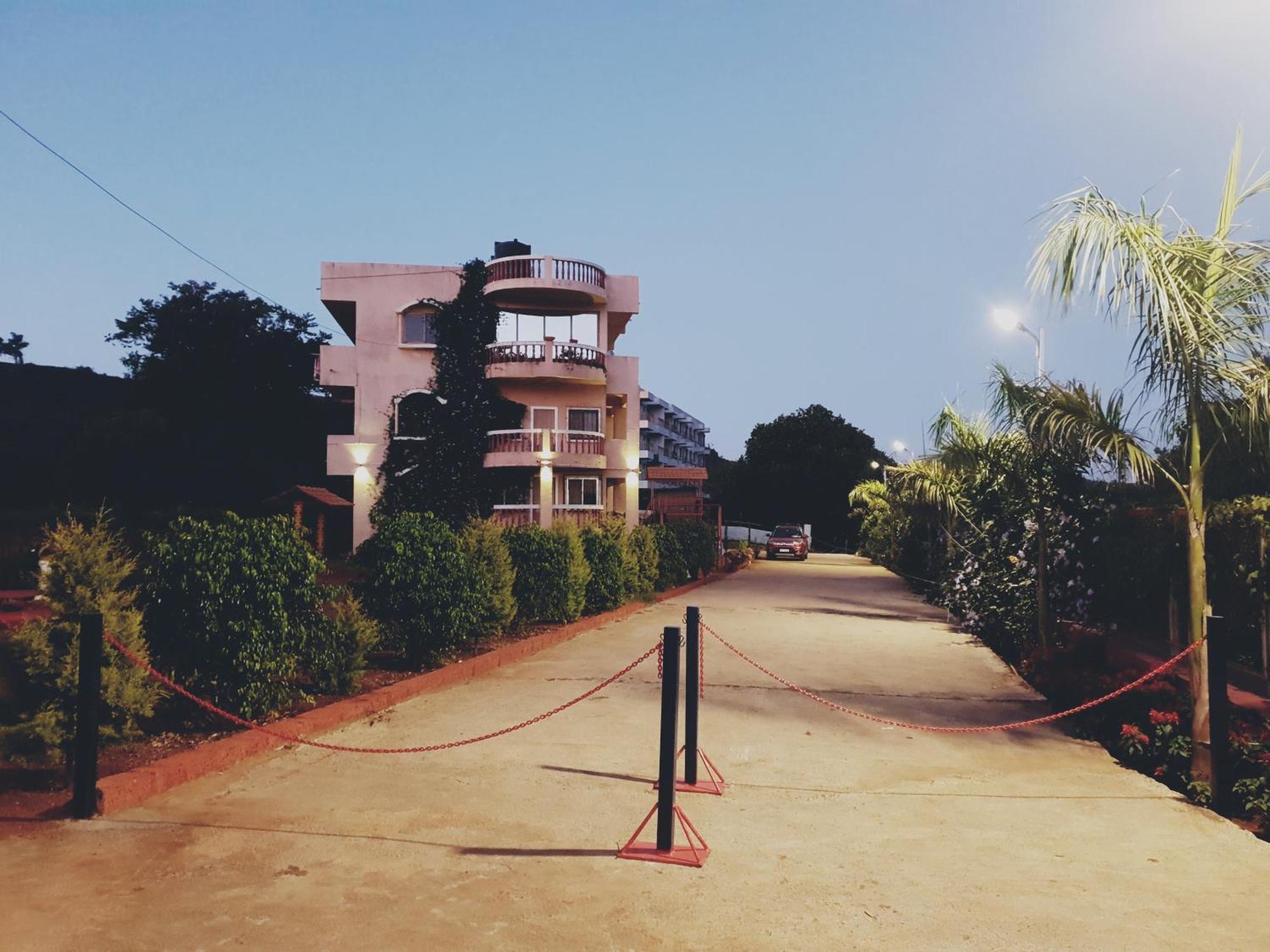 Quinte Hills Residency Villa Panchgani Exteriör bild